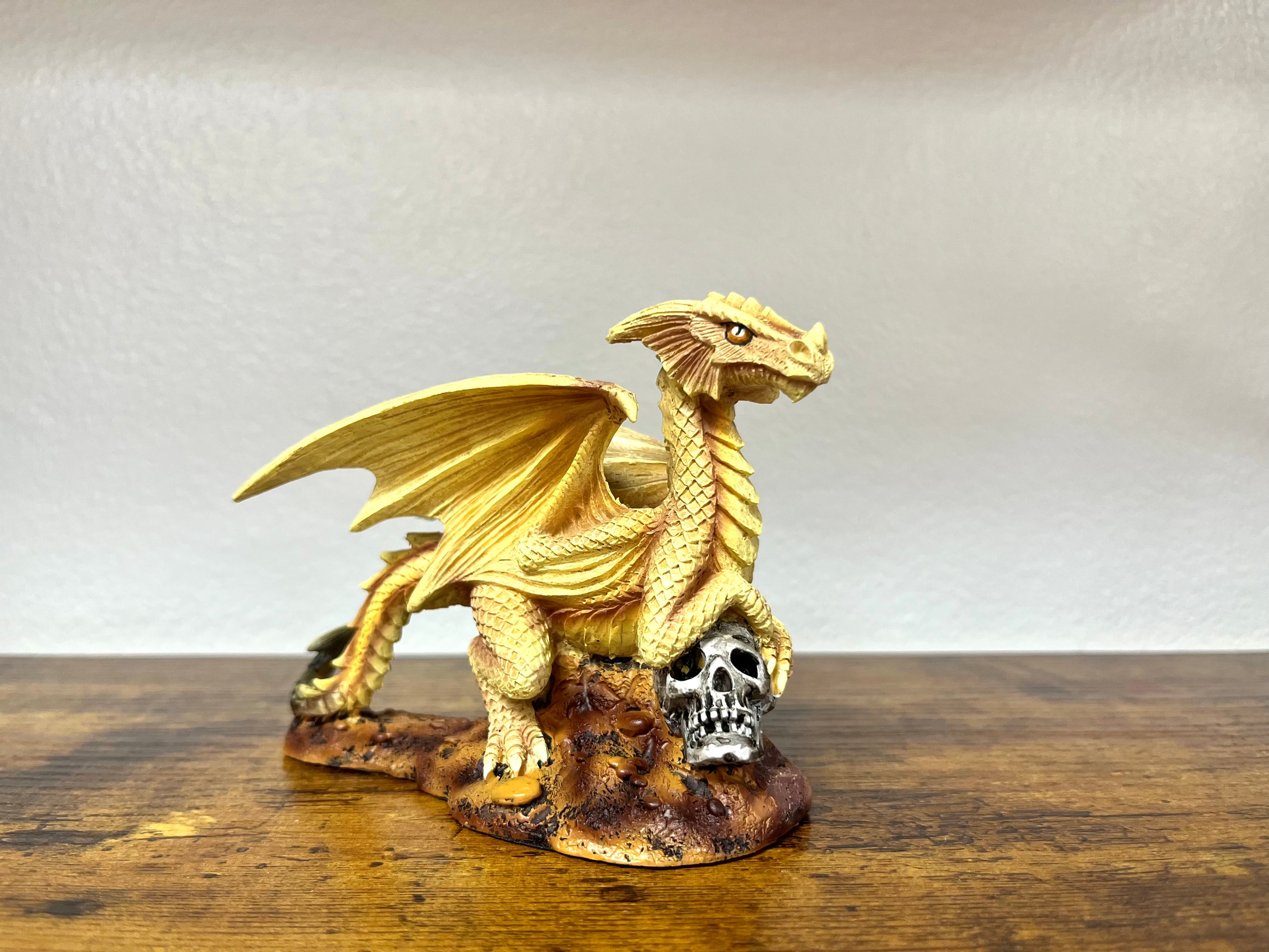 Dragon figures