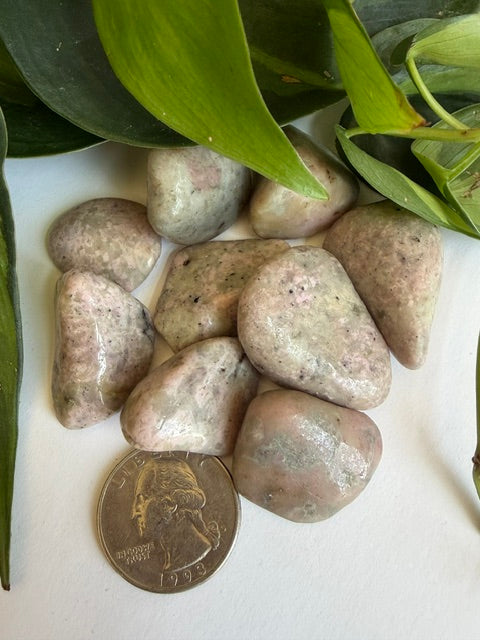 Tumbled Thulite pink