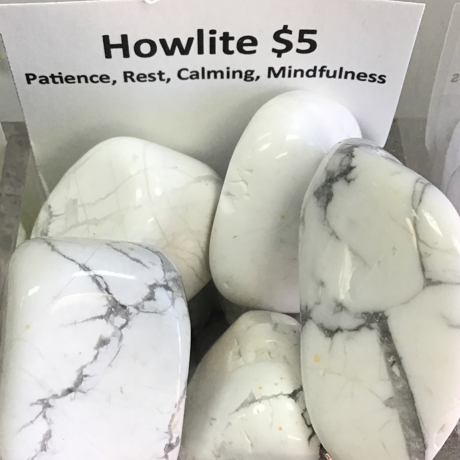 Tumbled Howlite