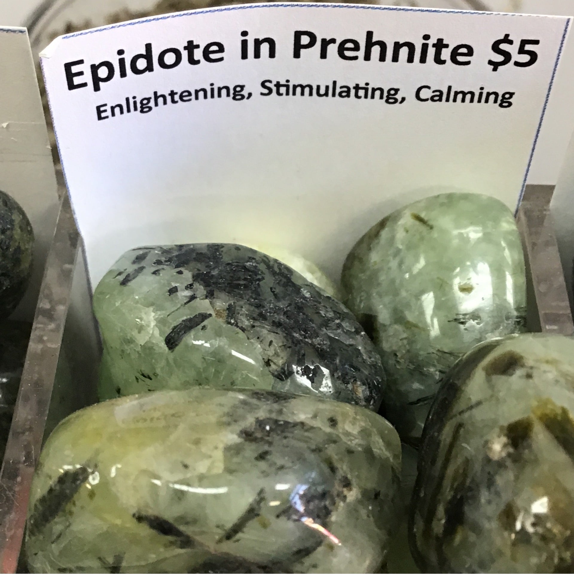 Tumbled Epidote in Prehnite